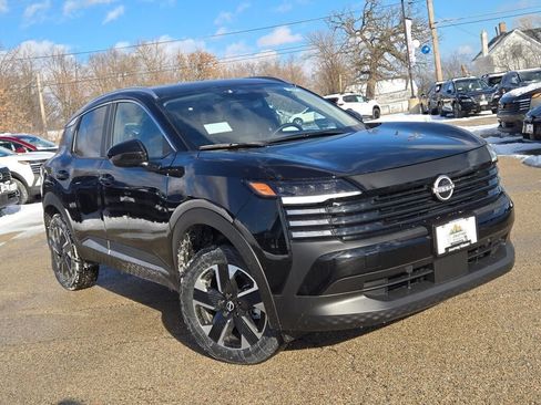 New 2026 Nissan Kicks SV w/ SV Premium Package AWD/4WD image 4