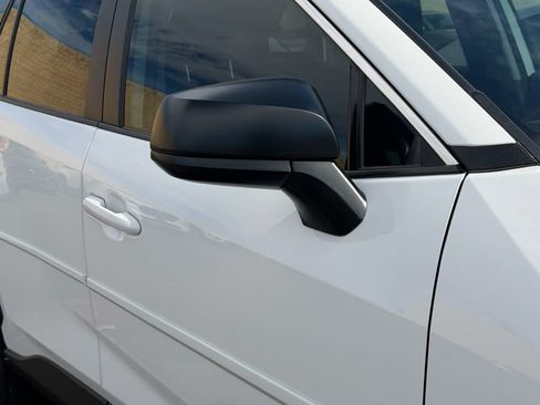 Used 2024 Toyota RAV4 LE FWD image 9