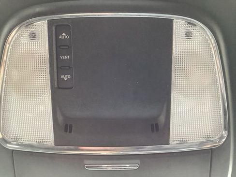 Used 2022 Dodge Charger SXT w/ Leather Interior Group image 23