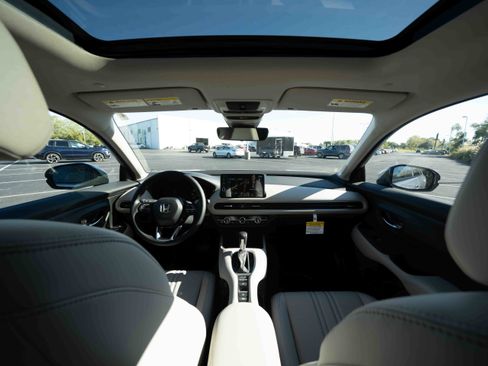 New 2026 Honda HR-V EX-L image 19