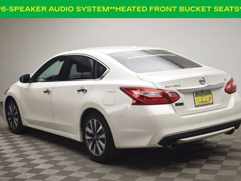 Used 2017 Nissan Altima 2.5 SV w/ Convenience Package image 4