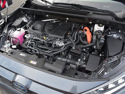 Used 2022 Toyota RAV4 LE image 27