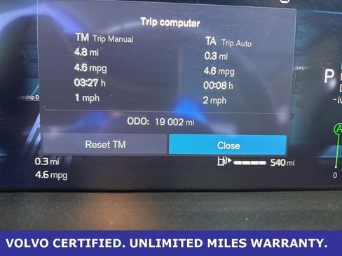 Certified 2025 Volvo XC60 B5 Core image 25