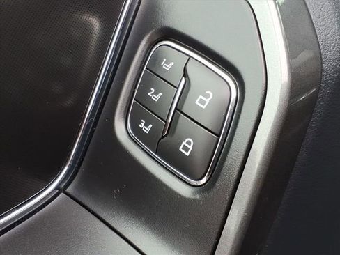 Used 2022 Ford F150 Lariat w/ Equipment Group 502A High image 15