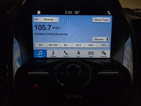 Used 2016 Ford Escape Titanium image 25