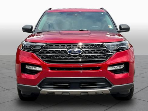 Used 2023 Ford Explorer XLT w/ Equipment Group 202A RWD image 7