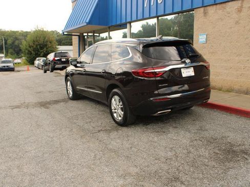 Used 2018 Buick Enclave Essence w/ Trailering Package AWD/4WD image 4