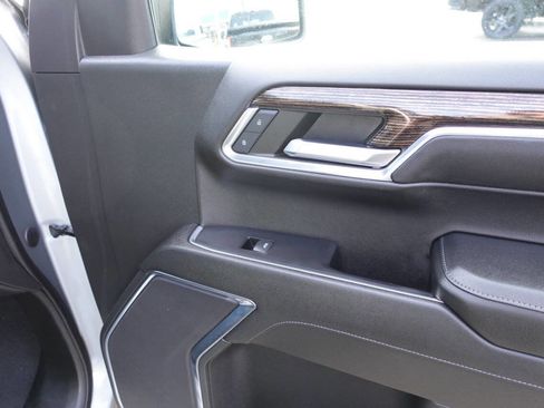 Used 2023 GMC Sierra 1500 Elevation image 34