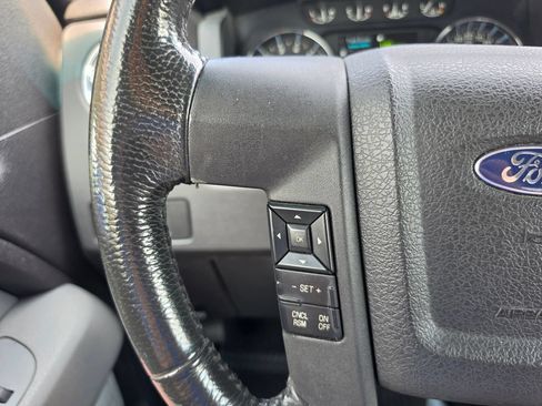 Used 2011 Ford F150 XLT w/ XLT Chrome Pkg AWD/4WD image 12