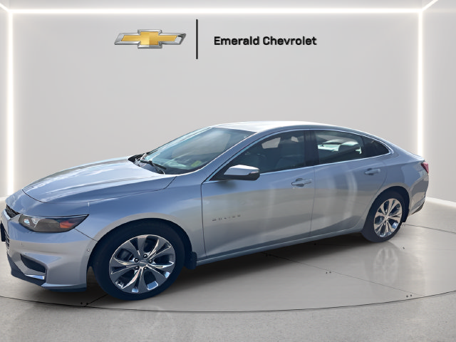Used 2017 Chevrolet Malibu Premier w/ Driver Confidence Package FWD image 3
