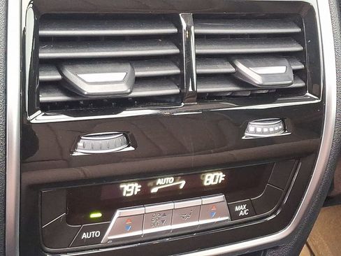 Used 2021 BMW X5 xDrive40i w/ Convenience Package image 11