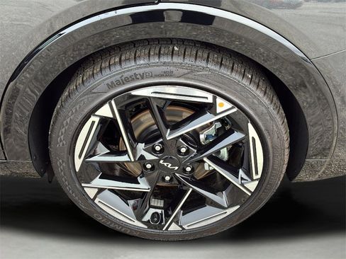 New 2025 Kia K4 GT-Line image 31