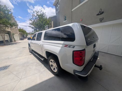 Used 2018 Chevrolet Silverado 1500 LT w/ All Star Edition AWD/4WD image 6