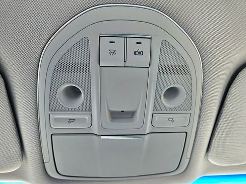 Used 2018 Genesis G80 3.8 image 34