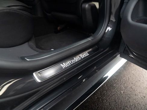 Used 2022 Mercedes-Benz S 500 4MATIC w/ AMG Line Package image 46