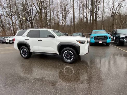 Used 2025 Toyota 4Runner TRD Off-Road image 5