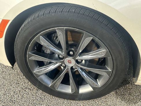 Used 2013 Cadillac XTS Luxury image 33