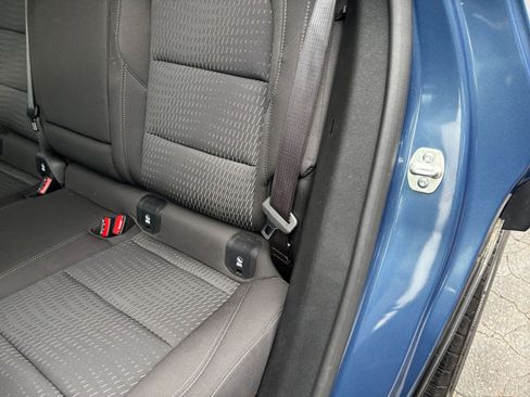 Used 2025 Chevrolet Equinox LT FWD image 32