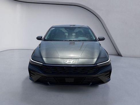 New 2026 Hyundai Elantra Limited w/ Cargo Package FWD image 8