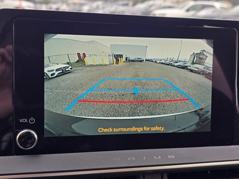 Used 2026 Toyota Prius Plug-In Hybrid image 31