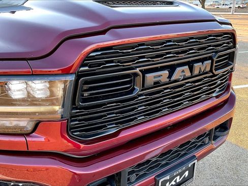 Used 2024 RAM 3500 Limited image 33