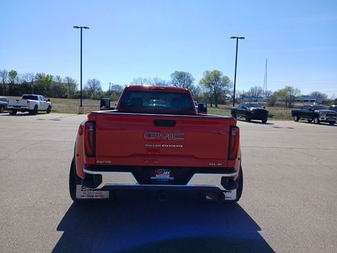 Used 2025 GMC Sierra 3500 SLE image 6