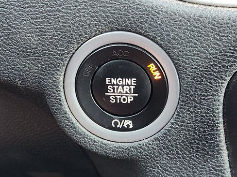 Used 2022 Dodge Charger SXT RWD image 22