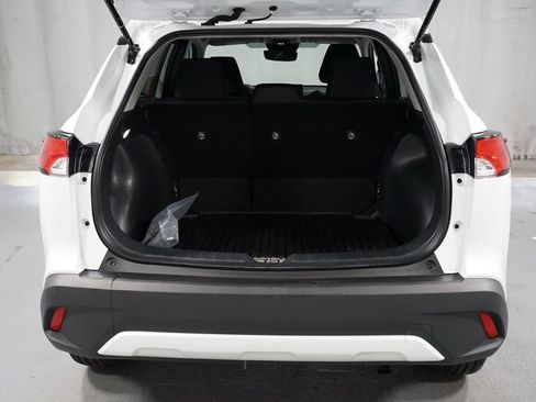Certified 2024 Toyota Corolla Cross LE FWD image 33