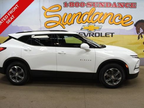 Used 2024 Chevrolet Blazer LT w/ Convenience Package FWD image 1