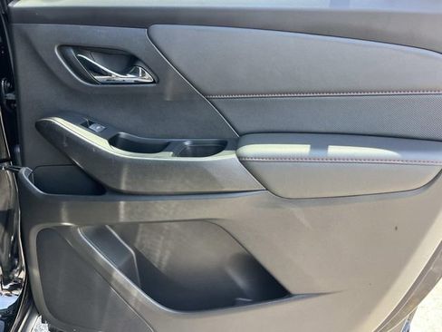 Used 2023 Chevrolet Traverse RS w/ LPO, Floor Liner Package FWD image 22