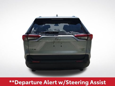 Used 2025 Toyota RAV4 XLE AWD/4WD image 5