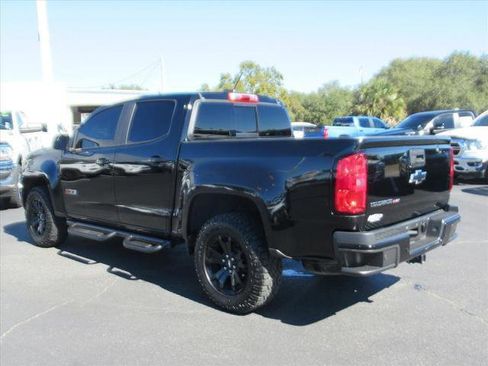 Used 2019 Chevrolet Colorado Z71 w/ Z71 Midnight Edition image 7