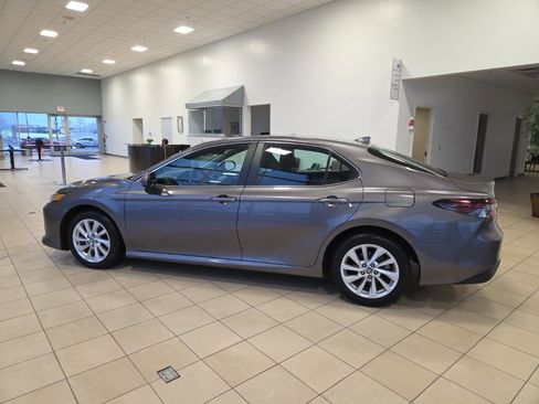 Certified 2023 Toyota Camry LE image 9