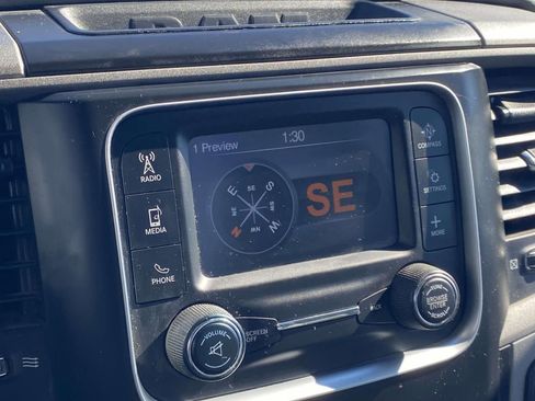 Used 2017 RAM 1500 Express image 18