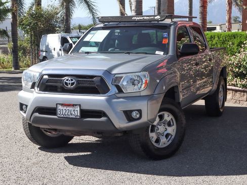 Used 2014 Toyota Tacoma 4x4 Double Cab w/ TRD Off-Road Package image 4