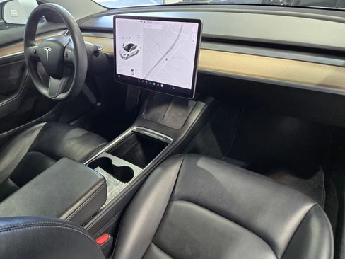 Used 2022 Tesla Model 3 Long Range AWD/4WD image 5