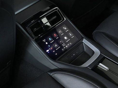 Certified 2024 Porsche Panamera image 20