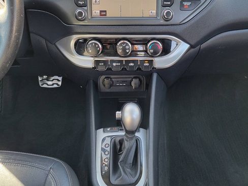 Used 2013 Kia Rio SX w/ Premium Pkg FWD image 29