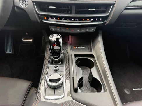 Used 2026 Cadillac CT5 V AWD/4WD image 17