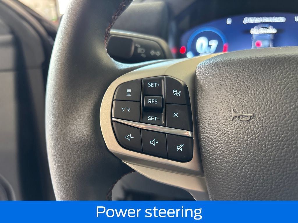 New 2026 Ford Explorer Active RWD image 17