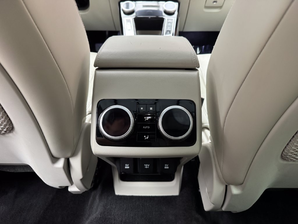 Used 2020 Jaguar I-PACE SE AWD/4WD image 14