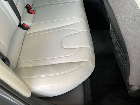 New 2026 Hyundai Elantra Limited FWD image 23