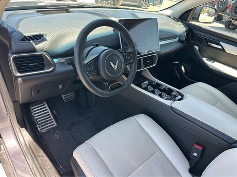 Used 2023 VinFast VF 8 Plus AWD/4WD image 16