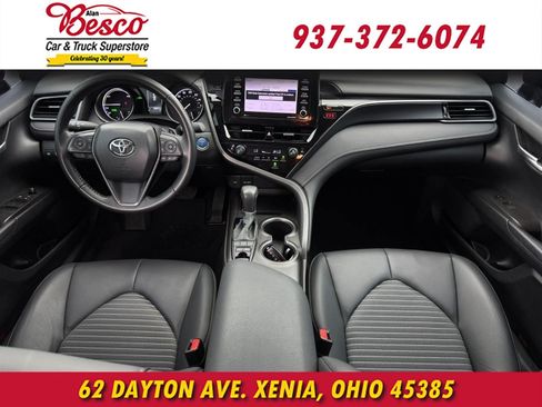Used 2024 Toyota Camry SE w/ Convenience Package FWD image 8