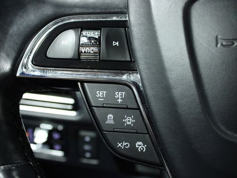 Used 2023 Lincoln Navigator L 2WD image 21