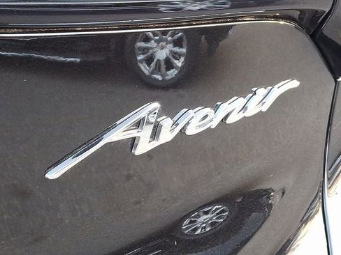 Used 2024 Buick Encore GX Avenir w/ Avenir Convenience Package image 40