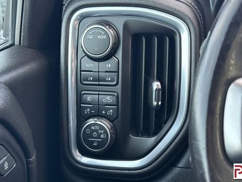 Certified 2021 Chevrolet Silverado 1500 LT Trail Boss w/ Convenience Package II AWD/4WD image 31