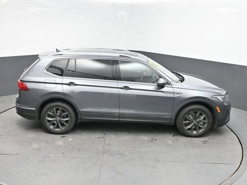 Used 2023 Volkswagen Tiguan SE AWD/4WD image 27