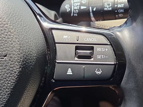 Used 2025 Honda HR-V EX-L image 25