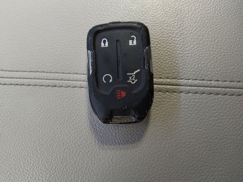 Used 2019 GMC Terrain Denali w/ Advanced Safety Package FWD image 32